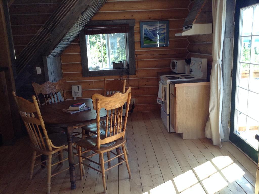 Cabins Over Crag Lake Carcross Habitación foto