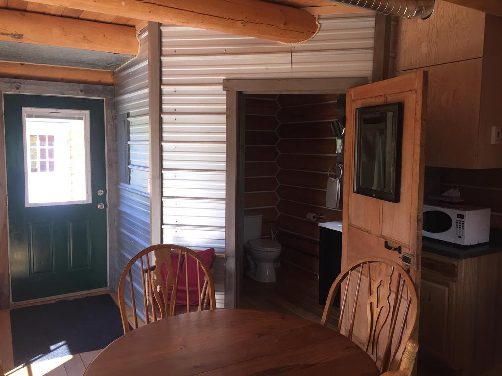 Cabins Over Crag Lake Carcross Exterior foto
